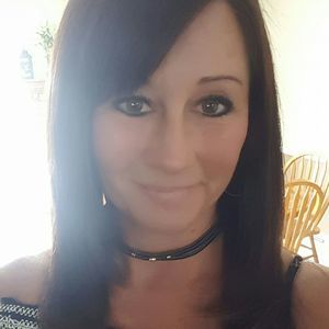 Meet your Posher, Dee